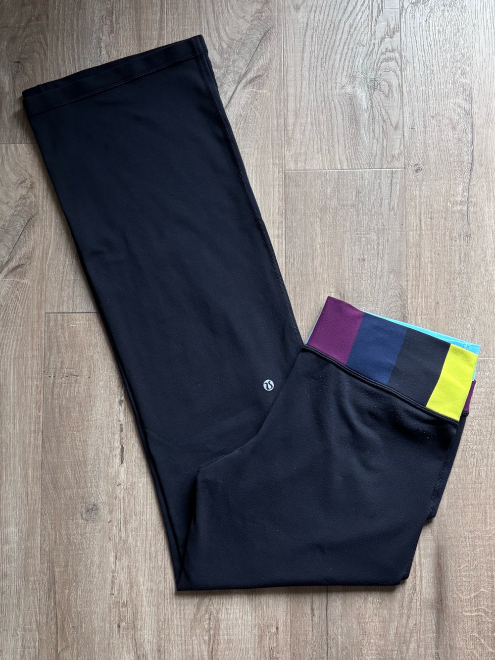 Lululemon Astro Flare Pant 31”